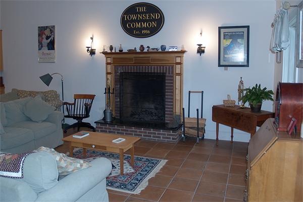 199 Wallace Hill Road Townsend, MA 01469 - Photo 4 of 21