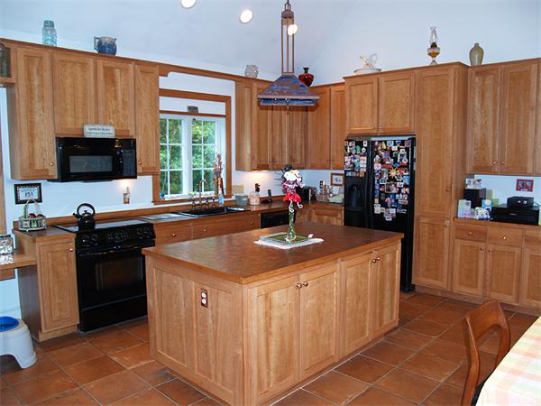 199 Wallace Hill Road Townsend, MA 01469 - Photo 7 of 21
