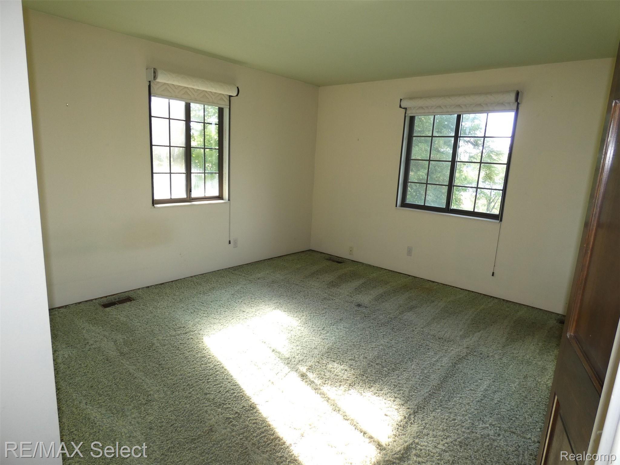 11505 Hartland Road Fenton, MI 48430 - Photo 19 of 35 Mikat 032 - Copy.JPG