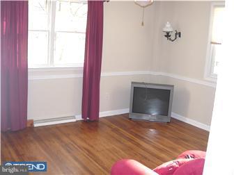 3138 Maple Road Huntingdon Valley, PA 19006 - Photo 6 of 7 Dining Room