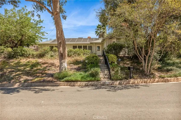 $729,000 | 940 Carob Street, Redlands, CA 92373