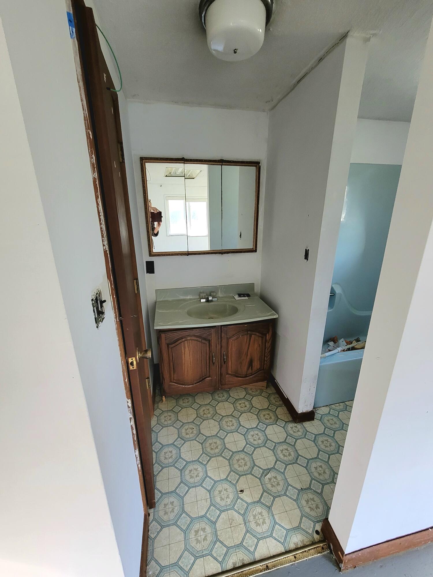 291 Blankenship Road Talcott, WV 24981 - Photo 18 of 43 Bath 1