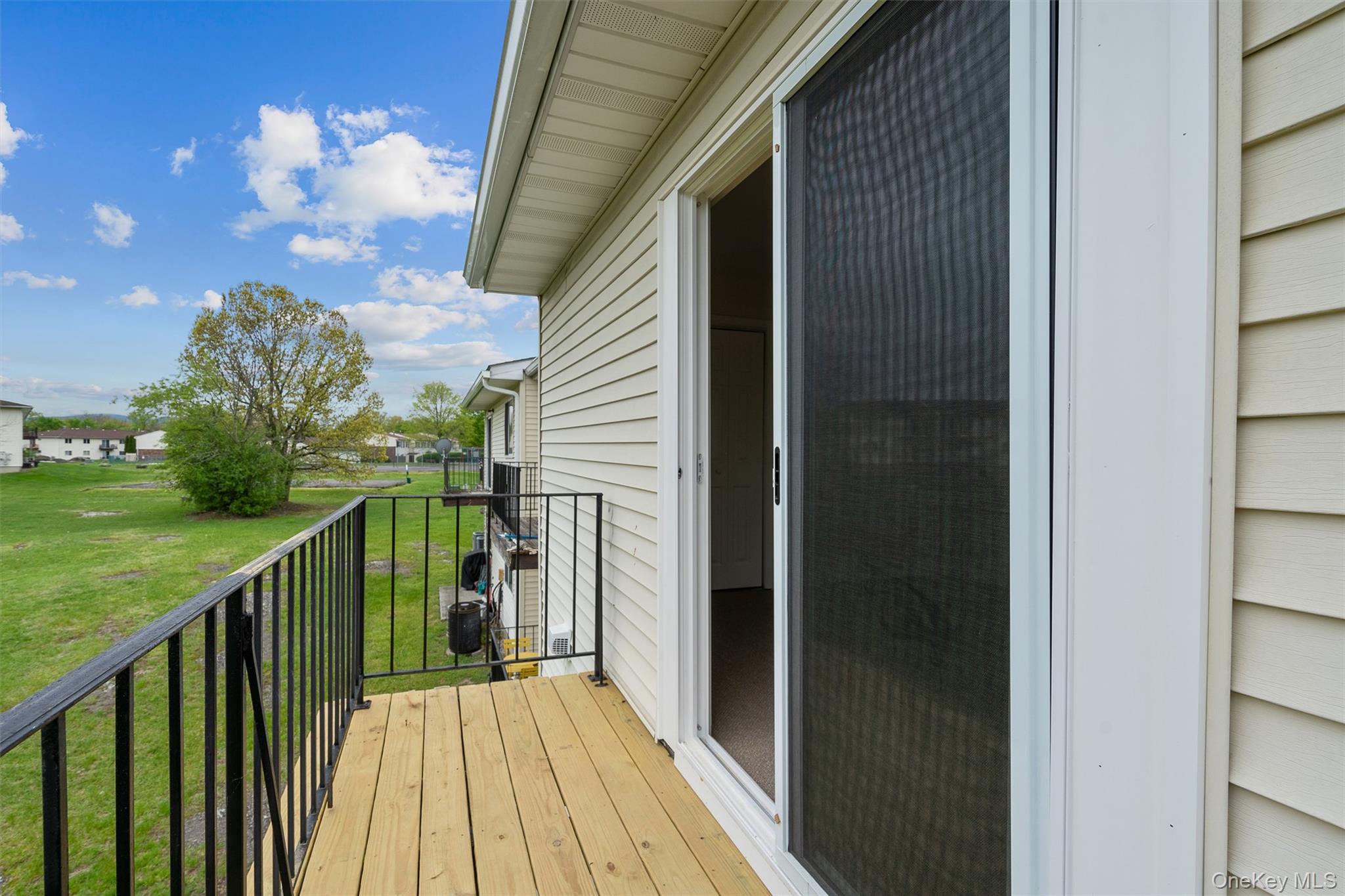 276 Temple Hill Road, Unit 1602 New Windsor, NY 12553 - Photo 17 of 29