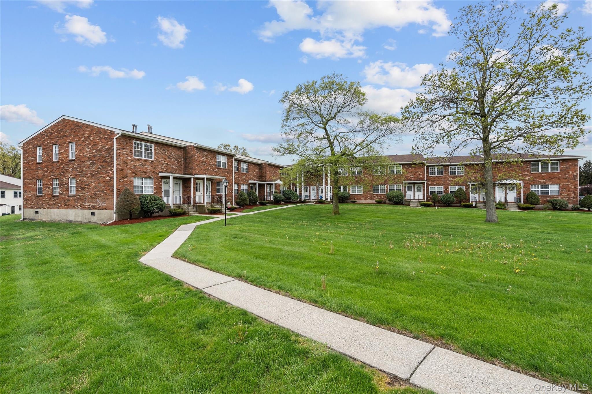 276 Temple Hill Road, Unit 1602 New Windsor, NY 12553 - Photo 19 of 29