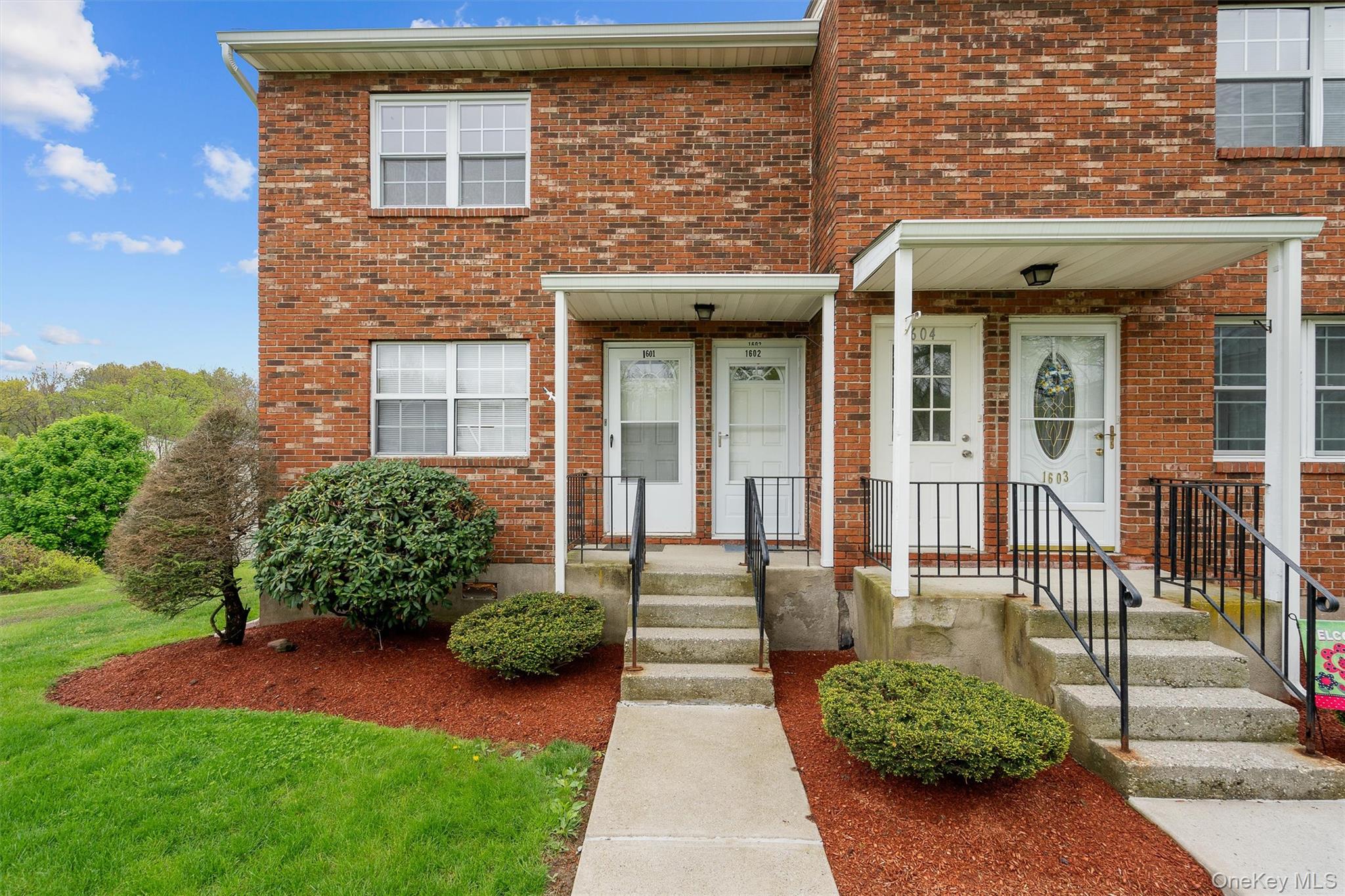 276 Temple Hill Road, Unit 1602 New Windsor, NY 12553 - Photo 2 of 29