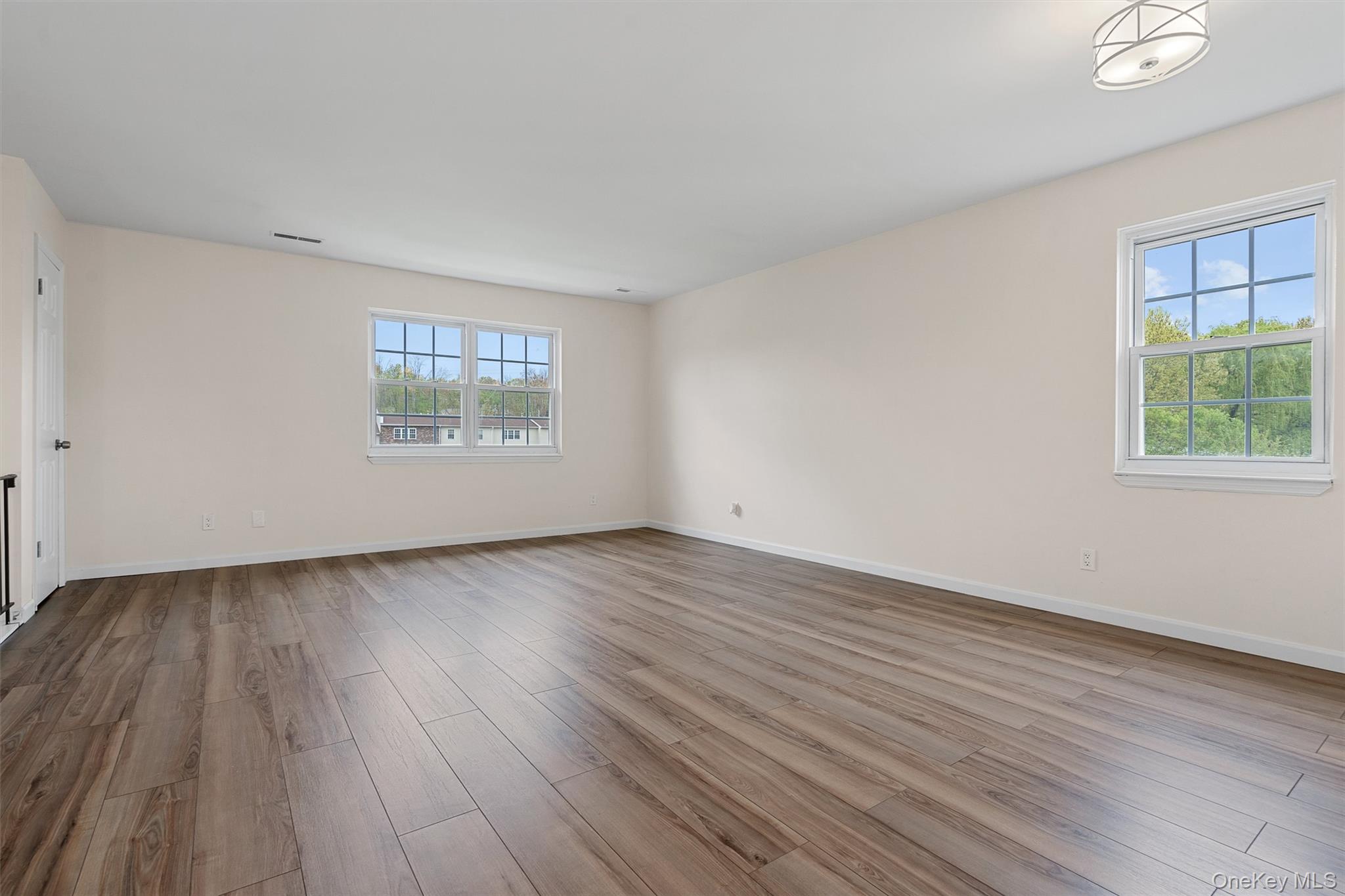 276 Temple Hill Road, Unit 1602 New Windsor, NY 12553 - Photo 3 of 29