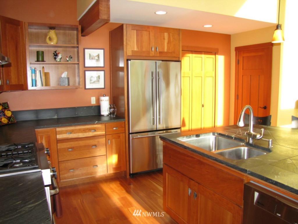 170 Smith Road Nordland, WA 98358 - Photo 8 of 25 Gallery Image 8