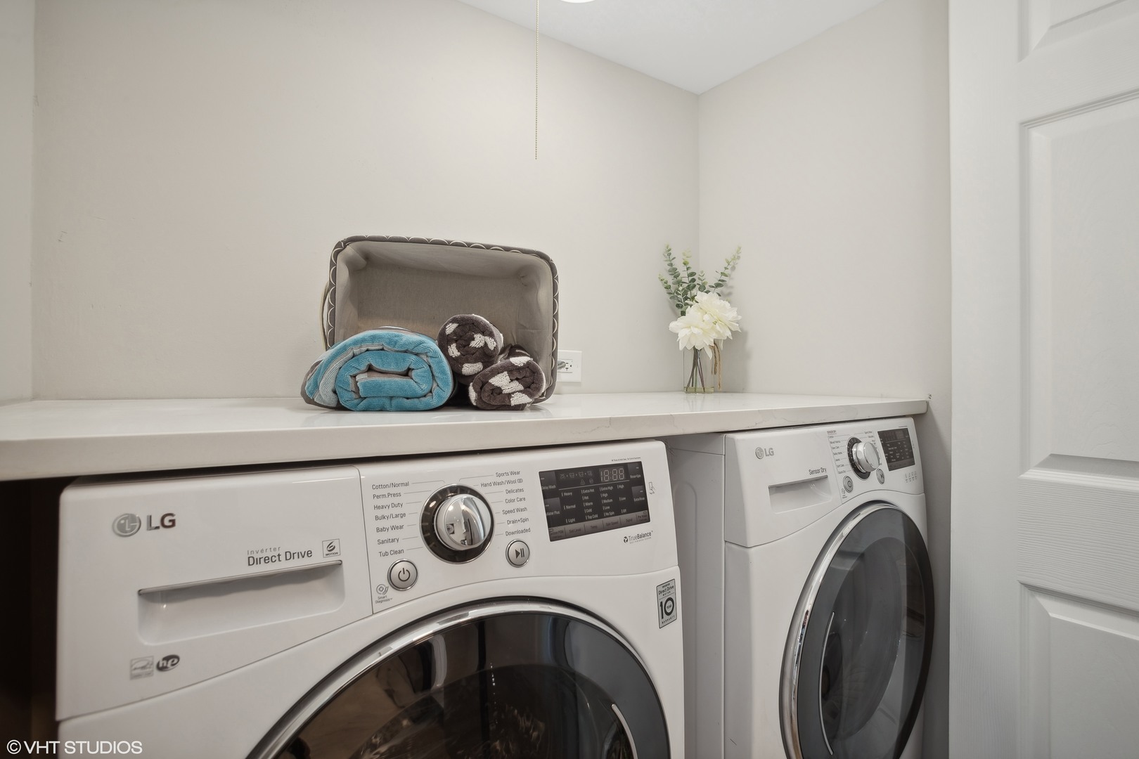 16 Forest Lane Cary, IL 60013 - Photo 15 of 18 a utility room with dryer and washer