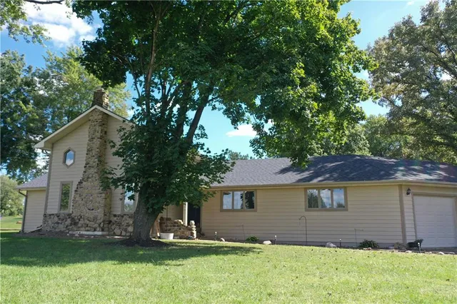 $279,000 | 201 Percy Lane, Brookfield, MO 64628