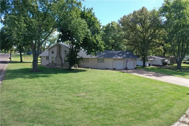 $279,000 | 201 Percy Lane, Brookfield, MO 64628