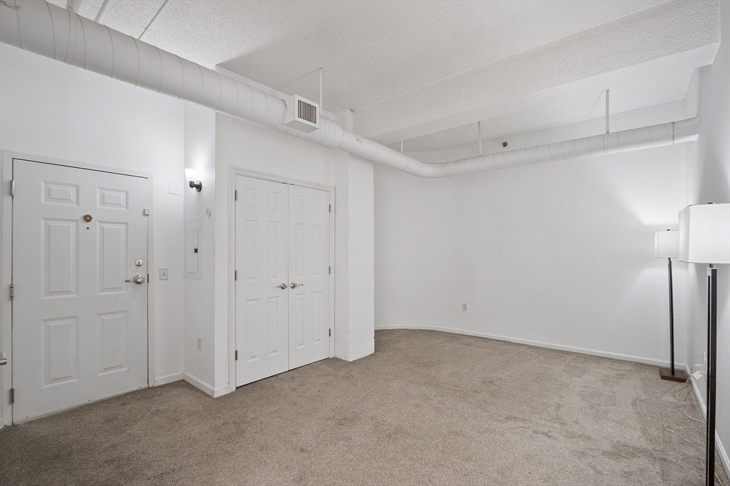 23-33 Middle Street, Unit 6 Lowell, MA 01852 - Photo 18 of 24