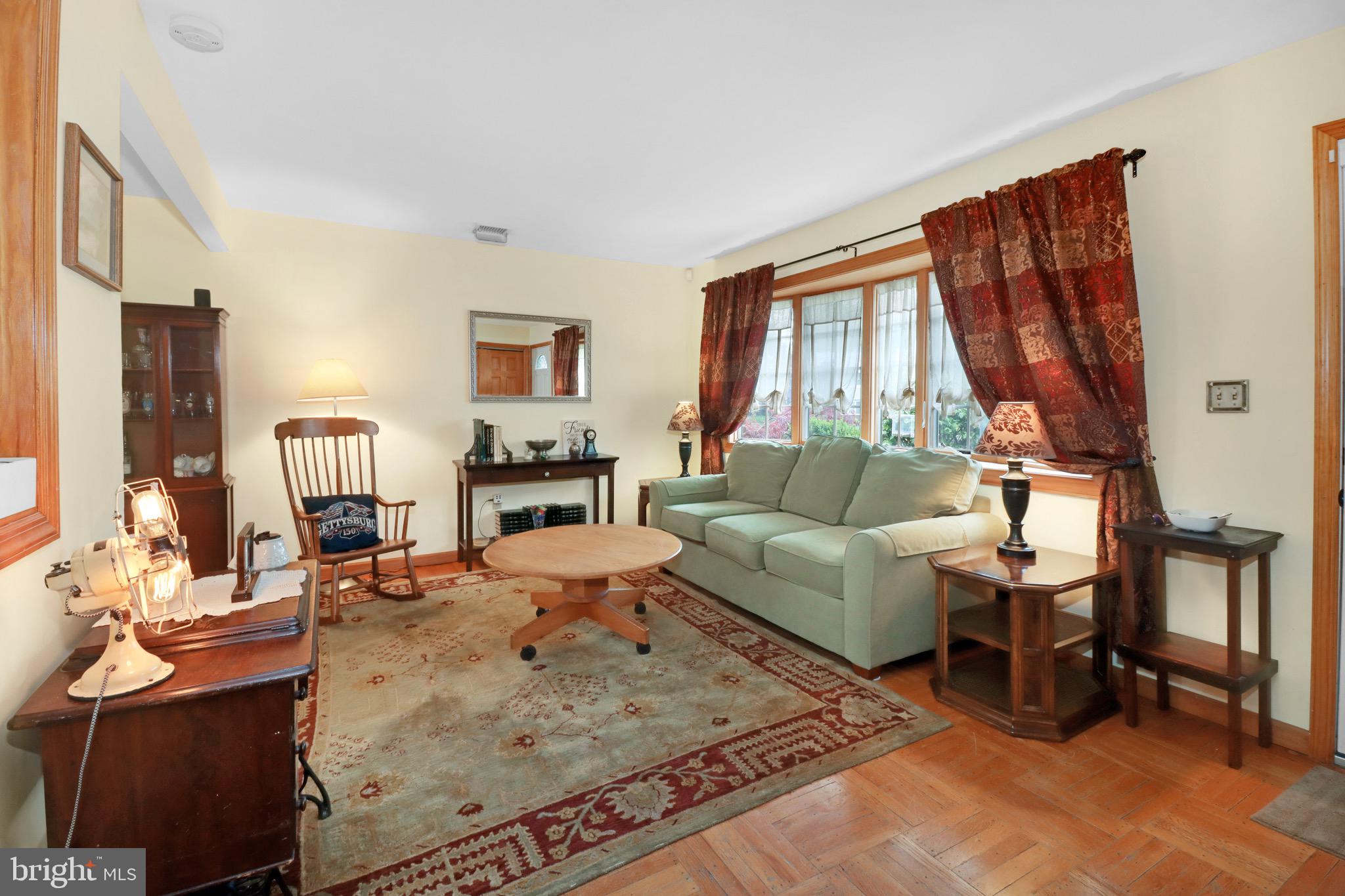 98 Winding Way Hamilton, NJ 08620 - Photo 13 of 34 Gallery Image 13