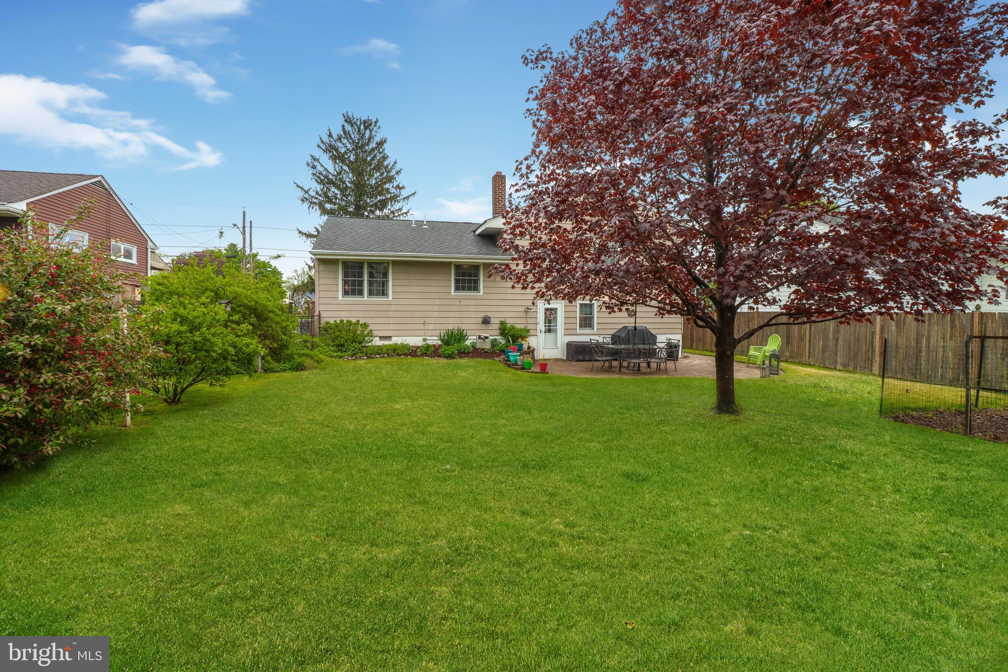 98 Winding Way Hamilton, NJ 08620 - Photo 8 of 34 Gallery Image 8