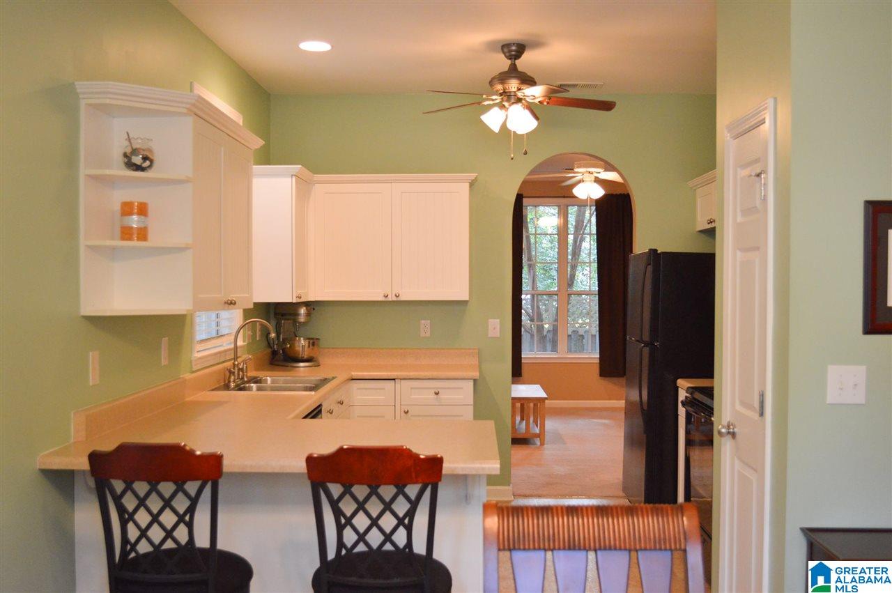 210 Calloway Lane Pelham, AL 35124 - Photo 6 of 42