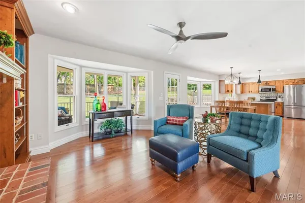 $534,900 | 180 Spring Oaks Drive, Ballwin, MO 63011