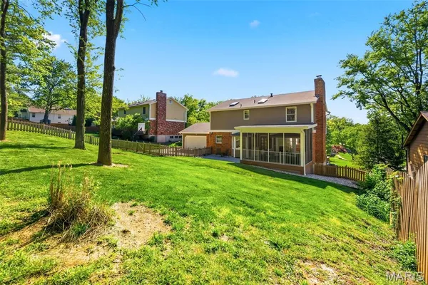 $534,900 | 180 Spring Oaks Drive, Ballwin, MO 63011