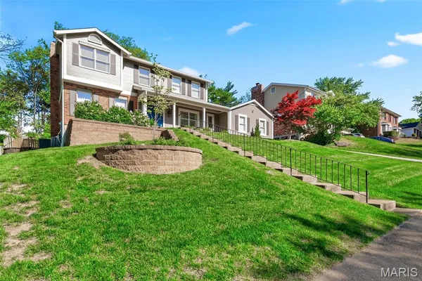 $534,900 | 180 Spring Oaks Drive, Ballwin, MO 63011