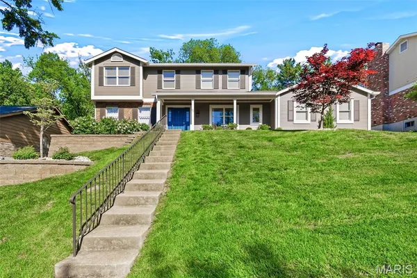 $534,900 | 180 Spring Oaks Drive, Ballwin, MO 63011