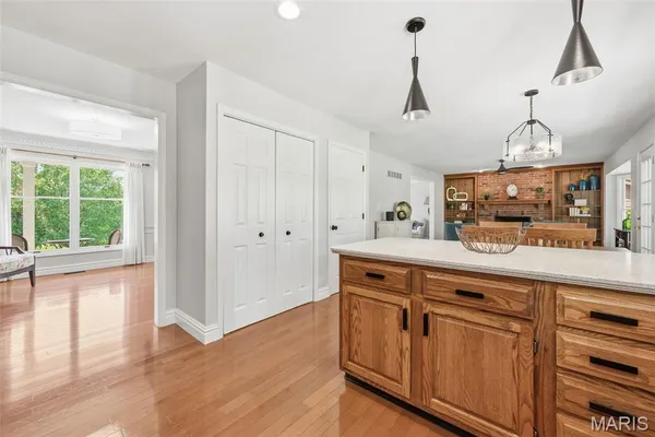 $534,900 | 180 Spring Oaks Drive, Ballwin, MO 63011