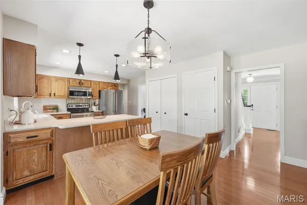 $534,900 | 180 Spring Oaks Drive, Ballwin, MO 63011