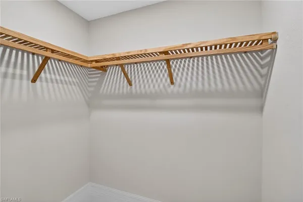 $3,200 | 286 Indies Drive East, Unit 101, Naples, FL 34114