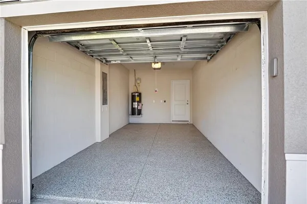 $3,200 | 286 Indies Drive East, Unit 101, Naples, FL 34114