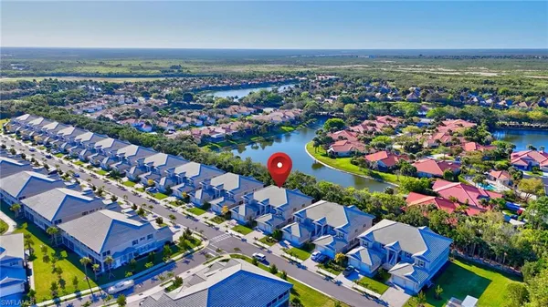 $3,200 | 286 Indies Drive East, Unit 101, Naples, FL 34114