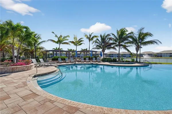 $3,200 | 286 Indies Drive East, Unit 101, Naples, FL 34114