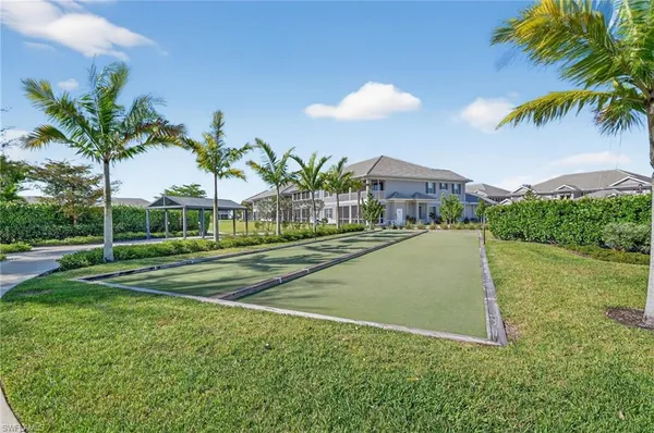 $3,200 | 286 Indies Drive East, Unit 101, Naples, FL 34114