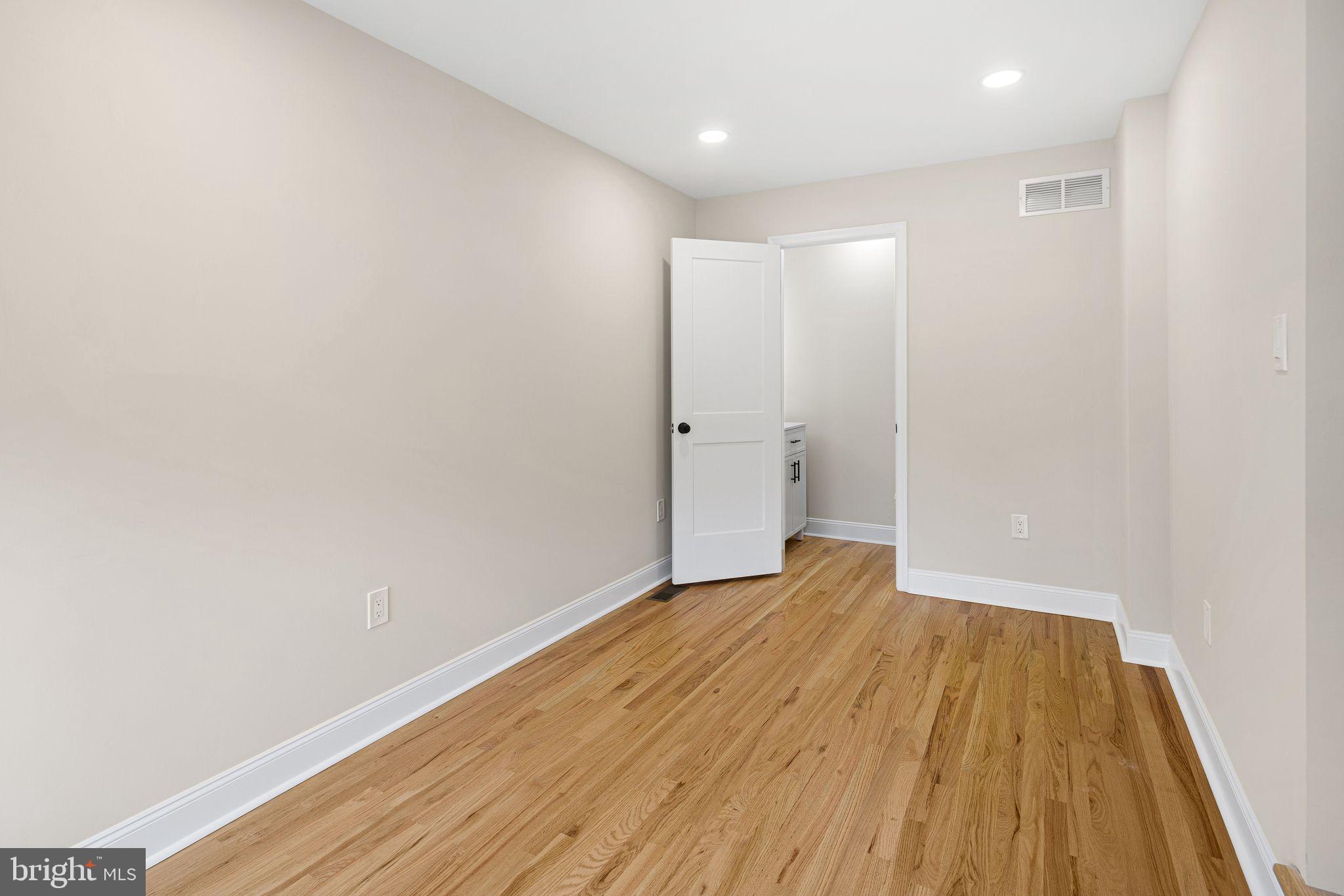 776 Brooke Road Glenside, PA 19038 - Photo 19 of 37