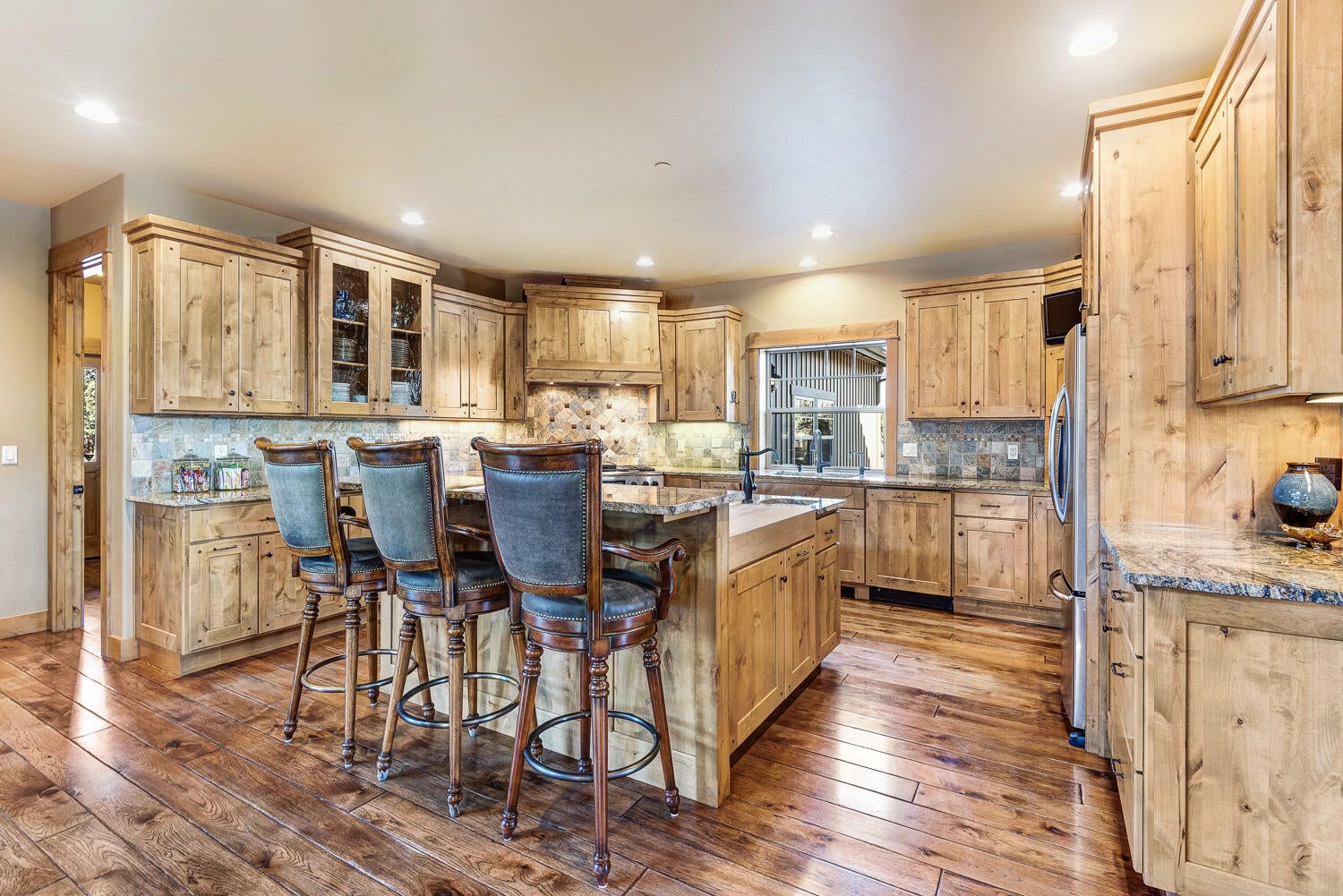 25895 Ogles Road Bend, OR 97701 - Photo 13 of 53 13