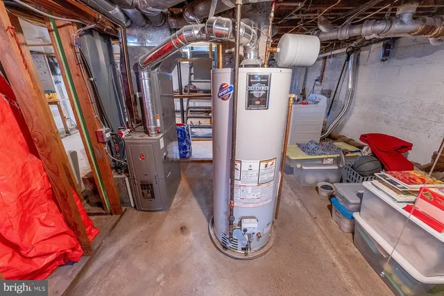 $369,900 | 33 Stratford Avenue, Ewing, NJ 08618