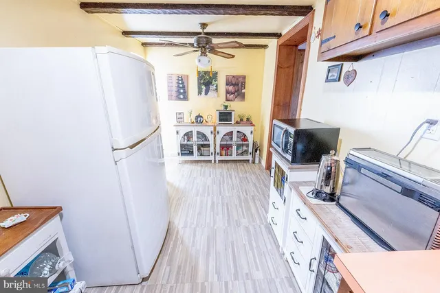 $369,900 | 33 Stratford Avenue, Ewing, NJ 08618