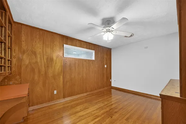 $1,900 | 3817 Anita Street, Houston, TX 77004