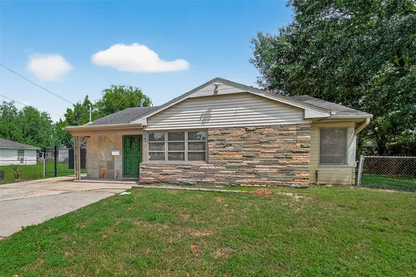 $1,900 | 3817 Anita Street, Houston, TX 77004