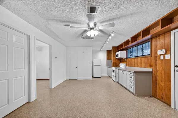 $1,900 | 3817 Anita Street, Houston, TX 77004