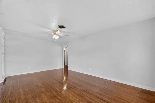 $1,900 | 3817 Anita Street, Houston, TX 77004