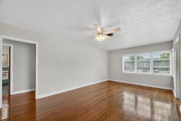 $1,900 | 3817 Anita Street, Houston, TX 77004