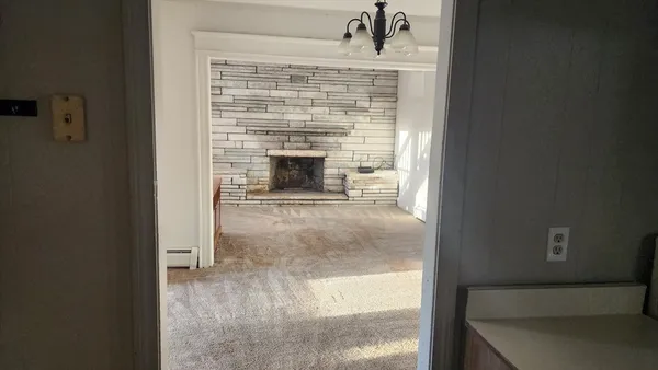$2,350 | 39 Elmwood Street, Unit 1, North Attleboro, MA 02760