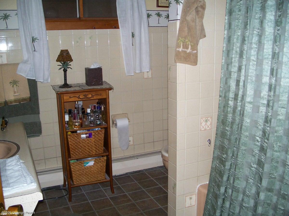 137 Independence Road East Stroudsburg, PA 18301 - Photo 15 of 15 a view of washer and dryer