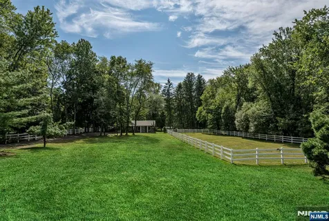 $2,295,000 | 193 Pulis Avenue, Franklin Lakes, NJ 07417