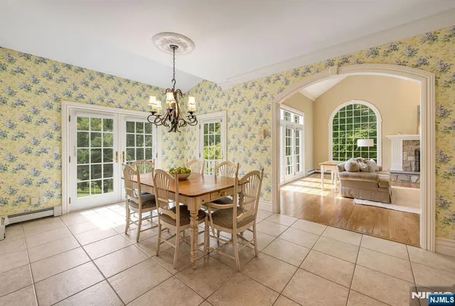 $2,295,000 | 193 Pulis Avenue, Franklin Lakes, NJ 07417