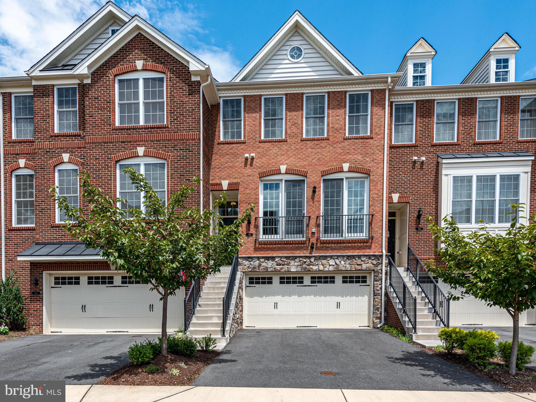 312 Addivon Terrace Purcellville, VA 20132 - Photo 2 of 43