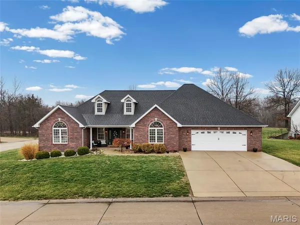 $540,000 | 301 Meadow Chase Drive, Festus, MO 63028
