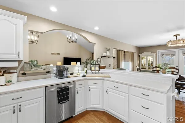 $540,000 | 301 Meadow Chase Drive, Festus, MO 63028