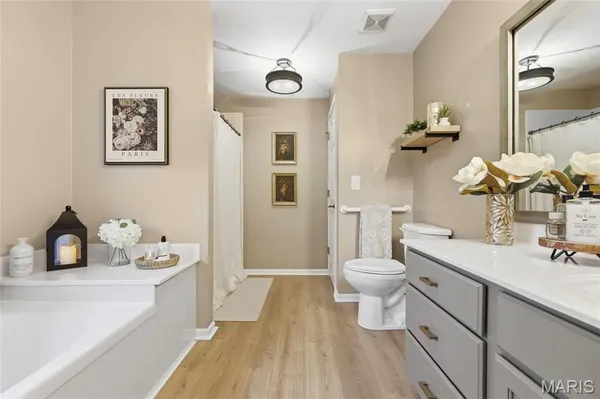 $540,000 | 301 Meadow Chase Drive, Festus, MO 63028