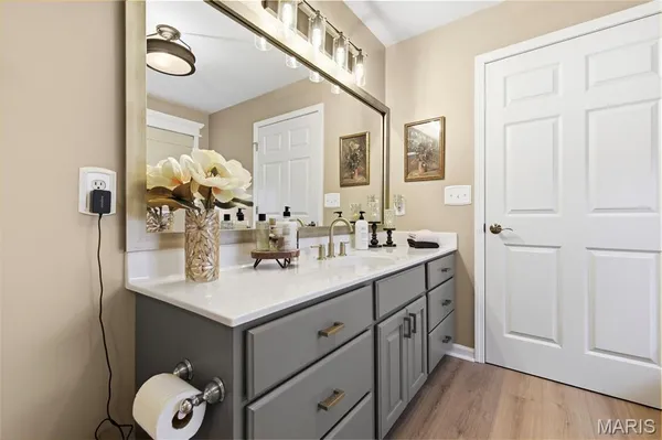 $540,000 | 301 Meadow Chase Drive, Festus, MO 63028