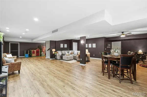 $540,000 | 301 Meadow Chase Drive, Festus, MO 63028