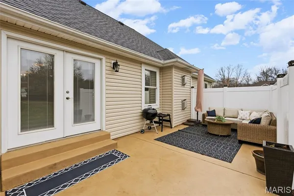 $540,000 | 301 Meadow Chase Drive, Festus, MO 63028