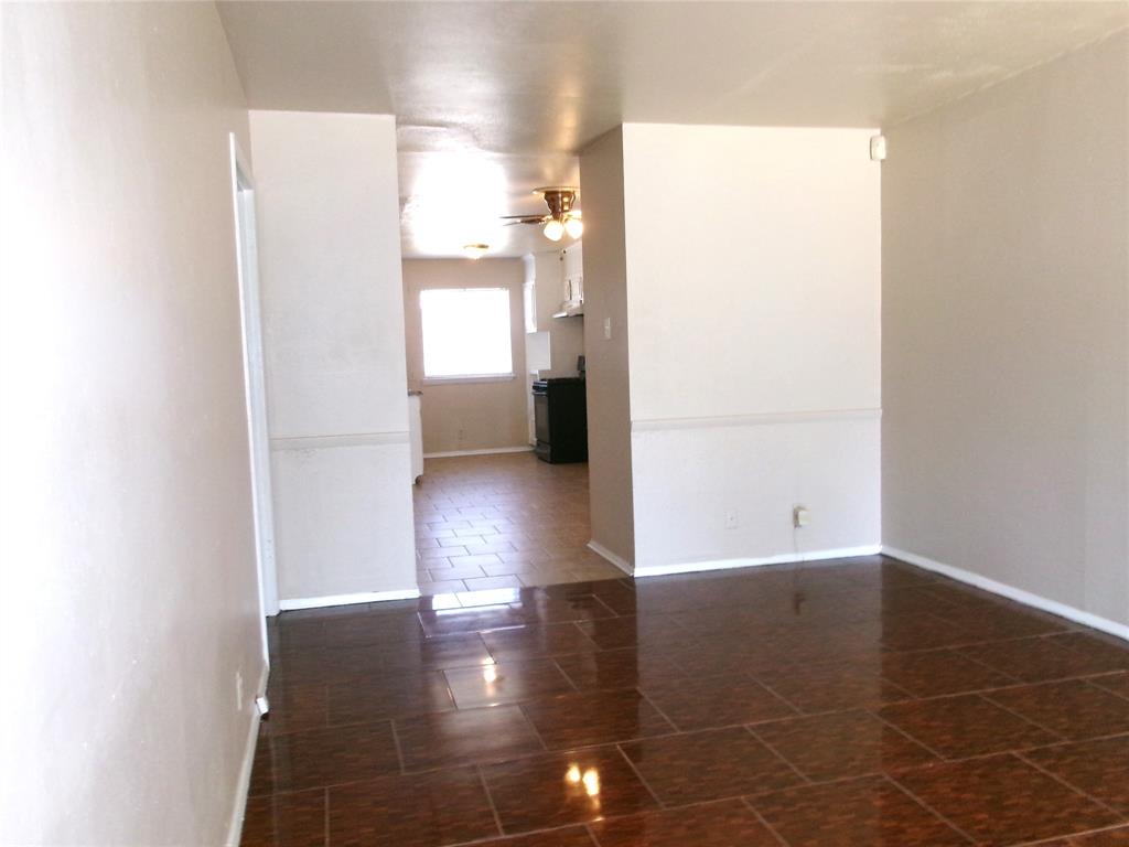 4204 Burke Road Fort Worth, TX 76119 - Photo 10 of 35 Gallery Image 10